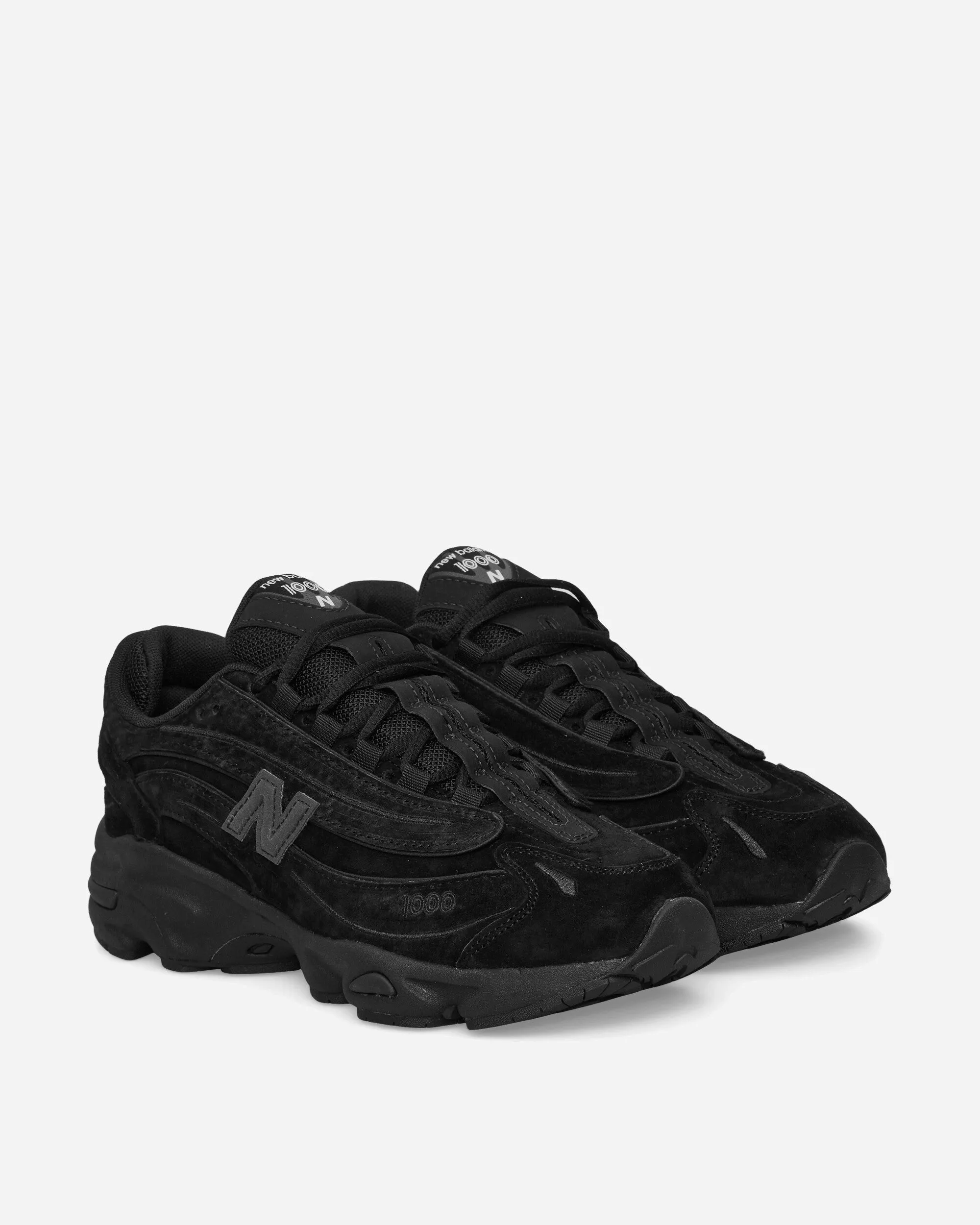 1000 Sneakers Triple Black