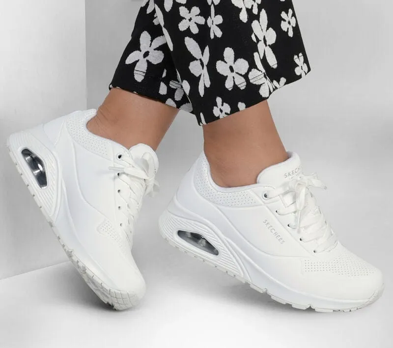 SKECHERS WOMEN'S UNO STAND ON AIR TRIPLE WHITE WALKING SHOES