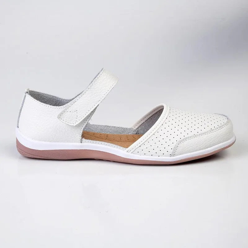 Soft style by Hush Puppies Shondra Flats- White