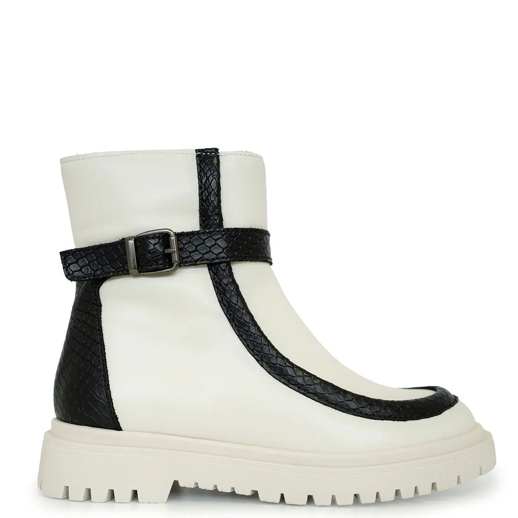 Spain Co White and Black Zipper Boot