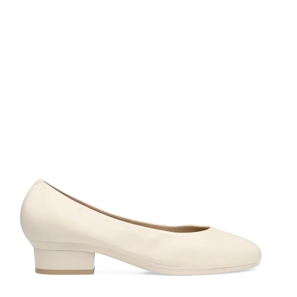 The Ballet Pump - Ivory Leather