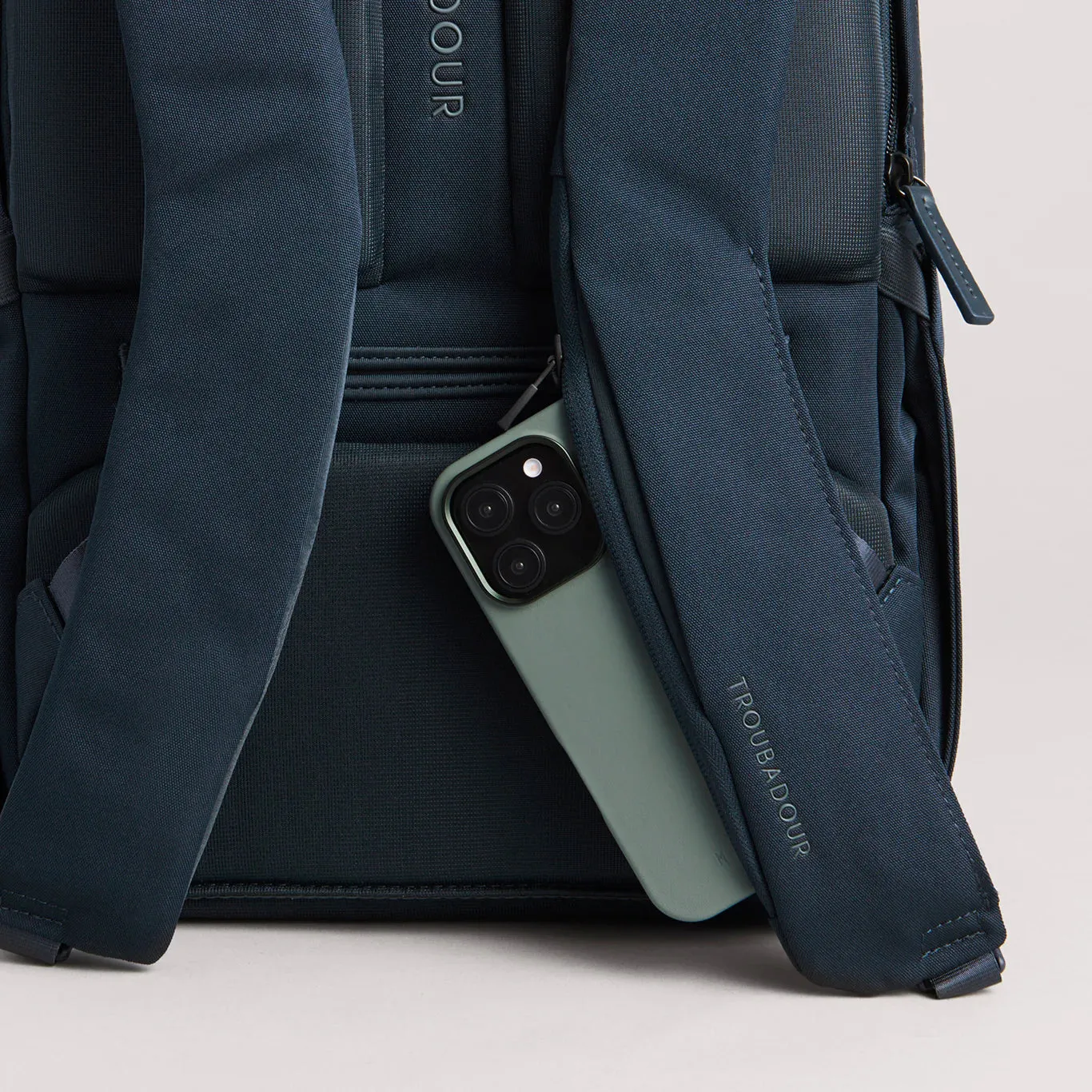 Troubadour Apex Compact Backpack 3.0