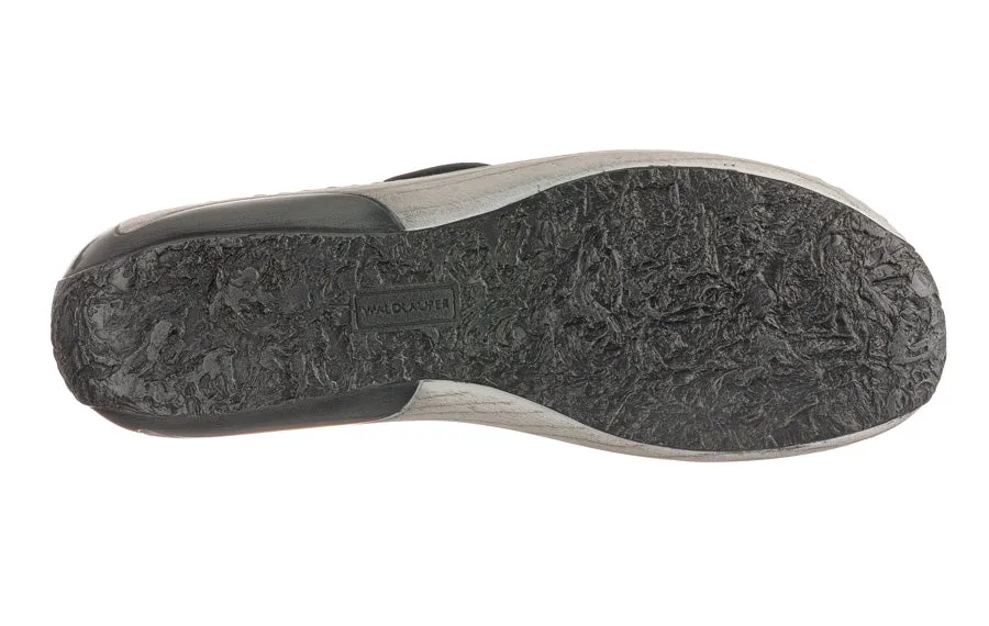 Wal Rockys Navy